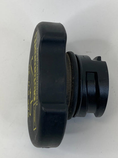13-19 Ford Explorer Interceptor Utility 3.7L Engine Oil Filler Fluid Tank Cover