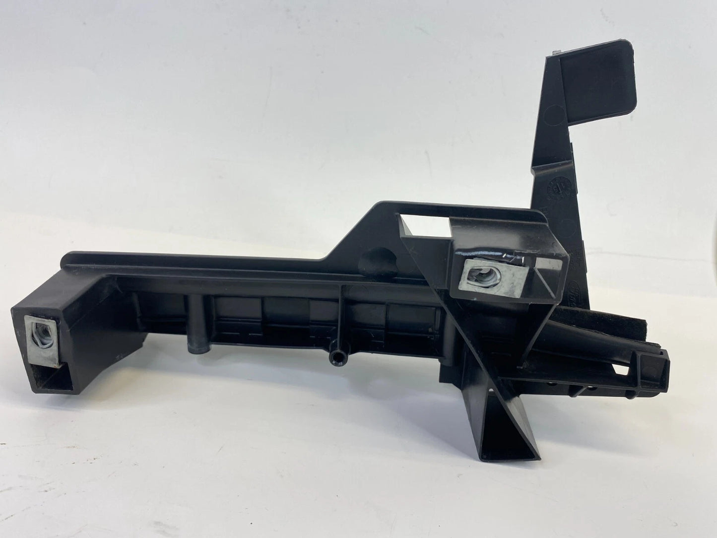 2013-2018 FORD FUSION PASSENGER SIDE DOOR LOCK ACTUATOR BRACKET DS73-F21978-AA