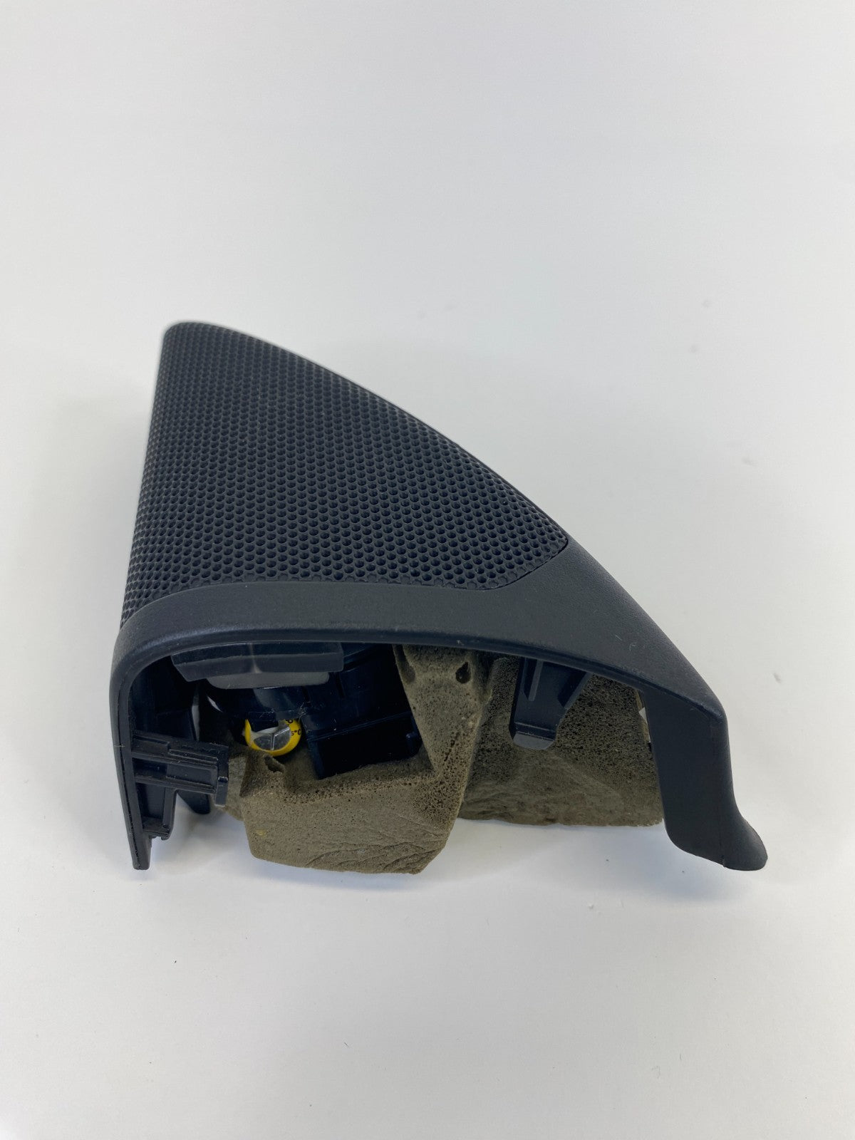 11-17 Buick Regal Front Left Door Panel Inner Speaker Cover W/ Tweeter 13240950