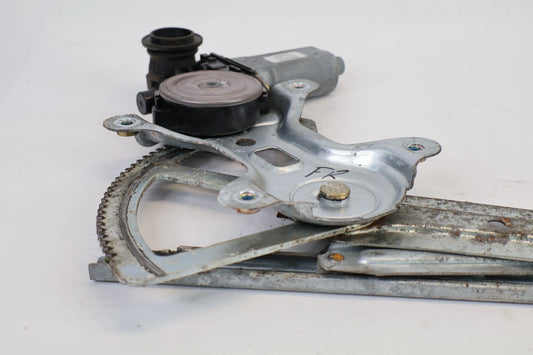 2003-2008 TOYOTA COROLLA FRONT RIGHT DOOR WINDOW MOTOR W/ REGULATOR 85710-AA050