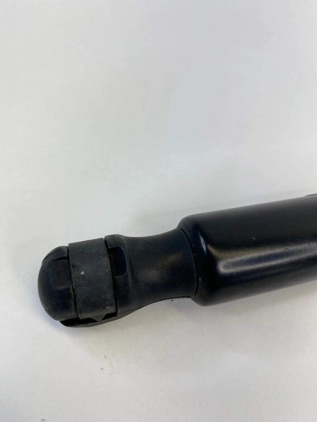 2009-2017 CHEVY TRAVERSE REAR RIGHT LIFTGATE SUPPORT STRUT CYLINDER 20782760 OEM