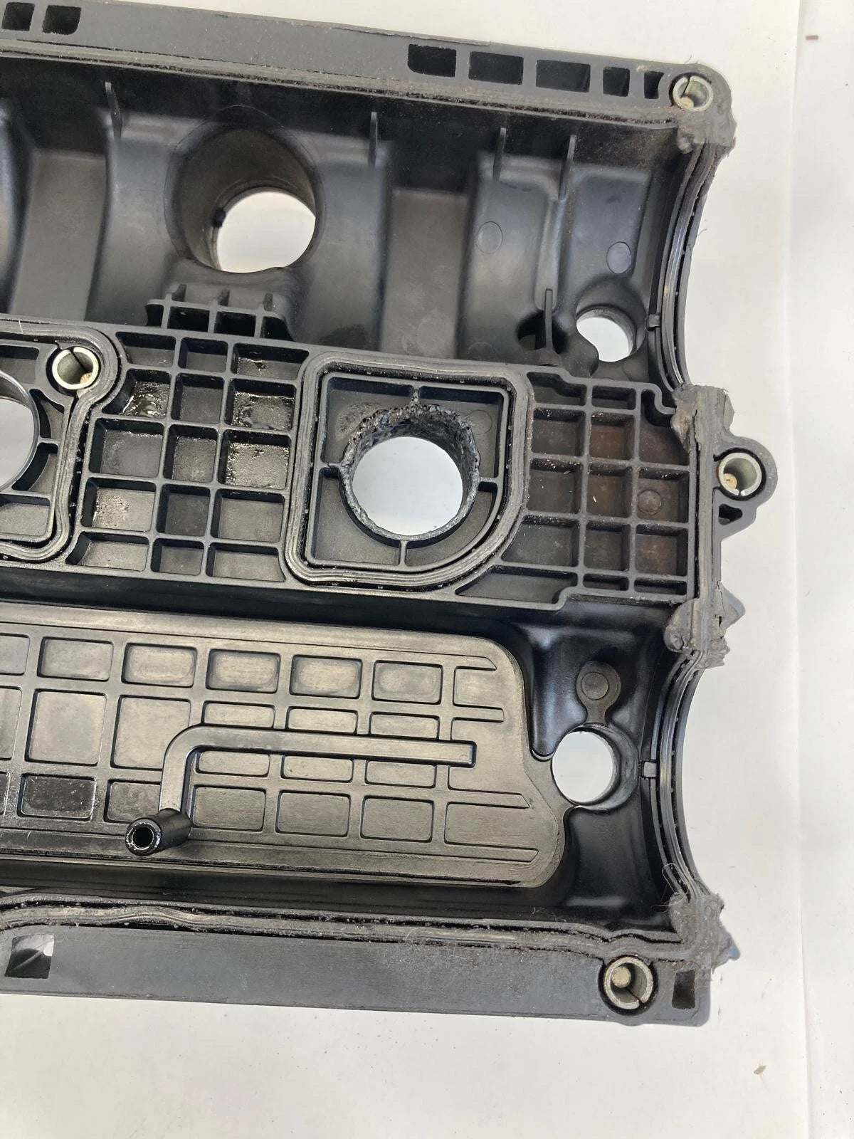 2015-2018 FORD EDGE 2.0L. 2.3L TOP ENGINE VALVE COVER CYLINDER HEAD GB5E-6K271