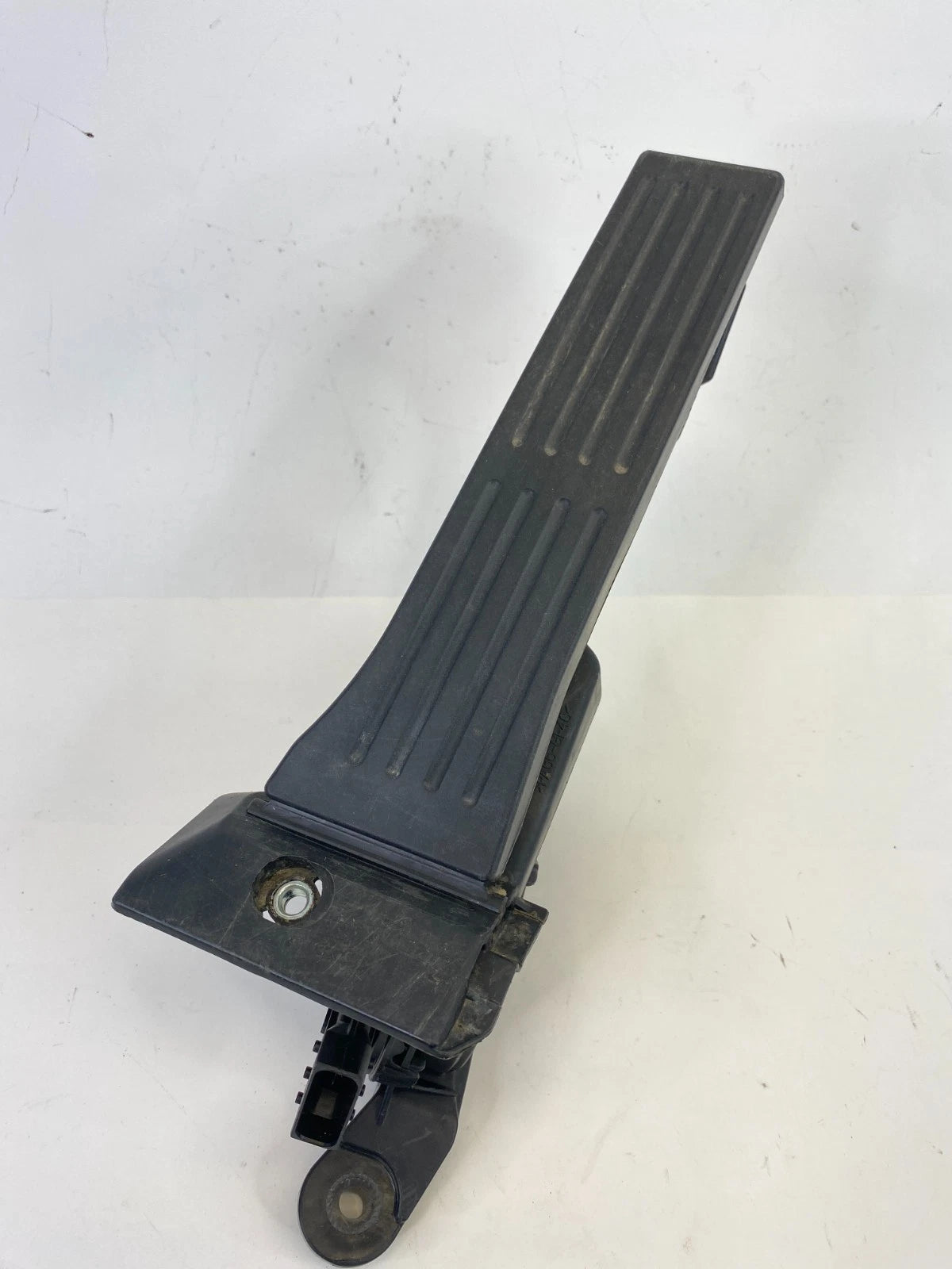 2011-2015 HYUNDAI SONATA ACCELERATOR THROTTLE GAS PEDAL TRAVEL SENSOR MODULE OEM