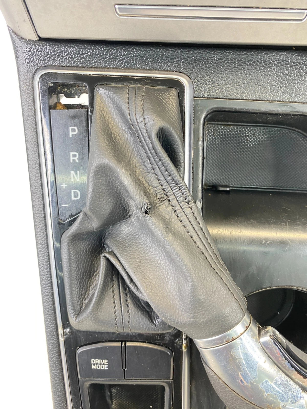 2015-2017 HYUNDAI SONATA CENTER CONSOLE SHIFTER BEZEL CUP HOLDER OEM 84651-C2001