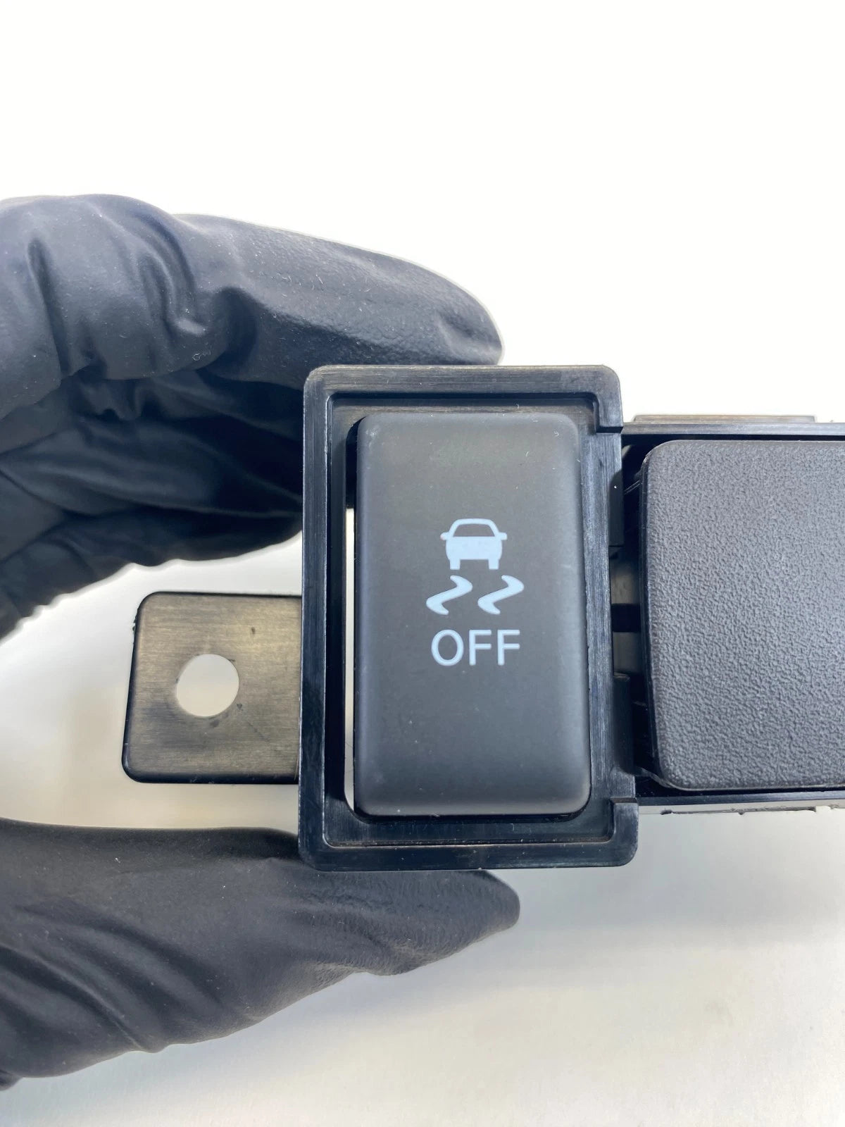 2014-2019 Nissa Versa Note 12-19 Versa Traction Control Button Switch w/ Trim