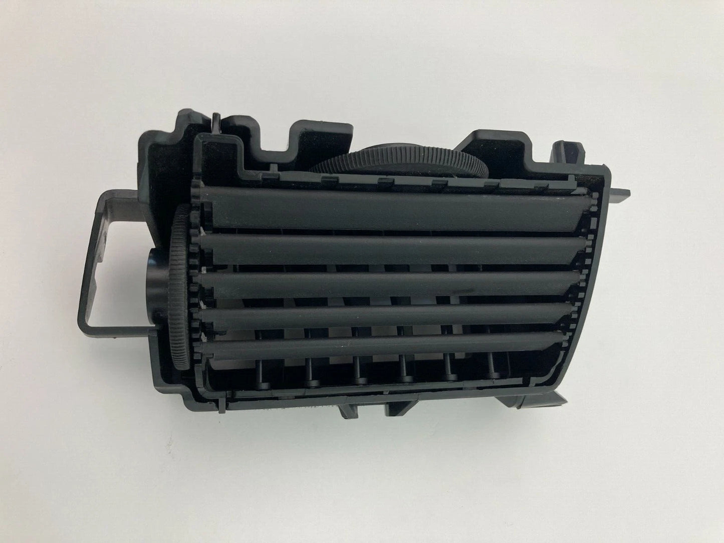 2005-2010 CHEVROLET COBALT FRONT RIGHT PASSENGER SIDE A/C HEATER AIR VENT OEM
