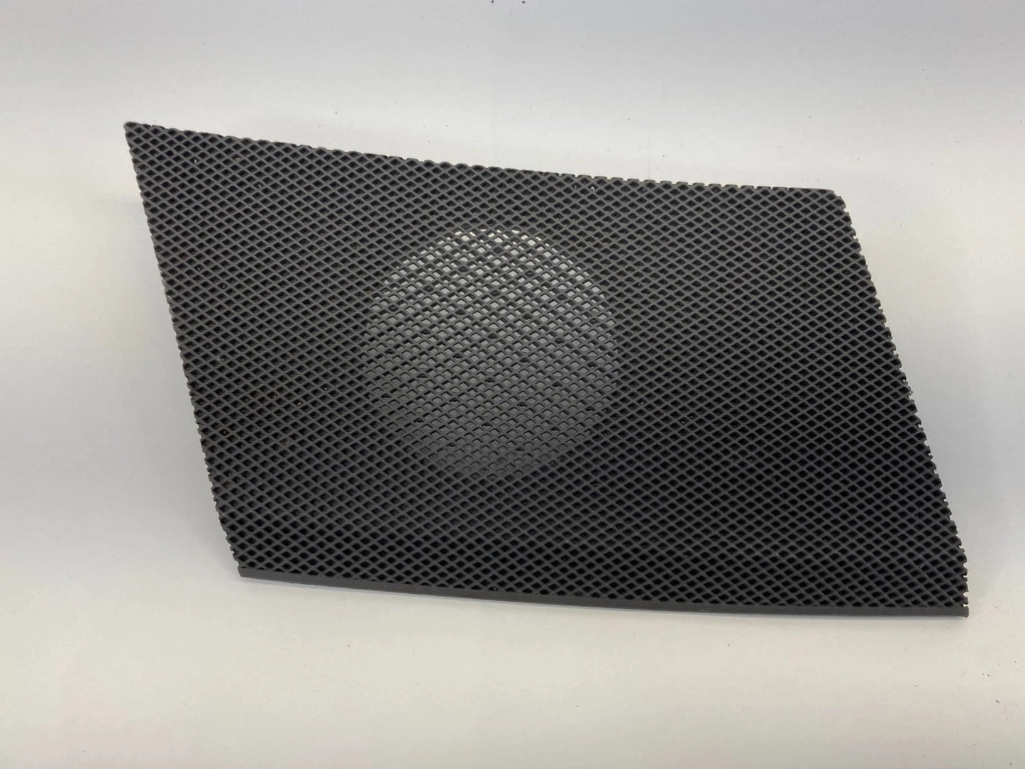 2002-2006 NISSAN ALTIMA DASH RIGHT SIDE SPEAKER GRILLE COVER TRIM 55473AA010 OEM