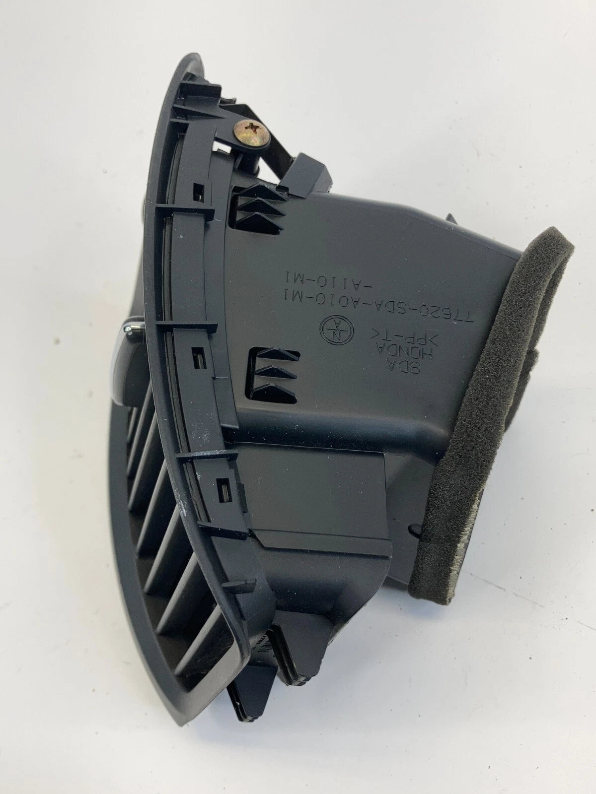 2003-2007 HONDA ACCORD FRONT RIGHT PASSENGER A/C AIR VENT GRILL 77620-SDA-A010
