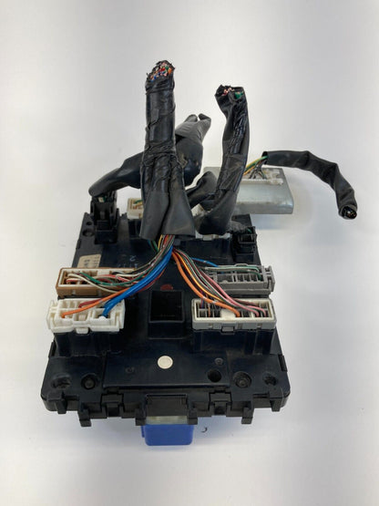 2002-2004 Nissan Pathfinder Dash Interior Fuse Box Junction Block 24350-5W900