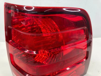 2003-2006 FORD EXPEDITION PASSENGER RIGHT TAILLIGHT LAMP UNIT 2LIX-I3B504-A OEM