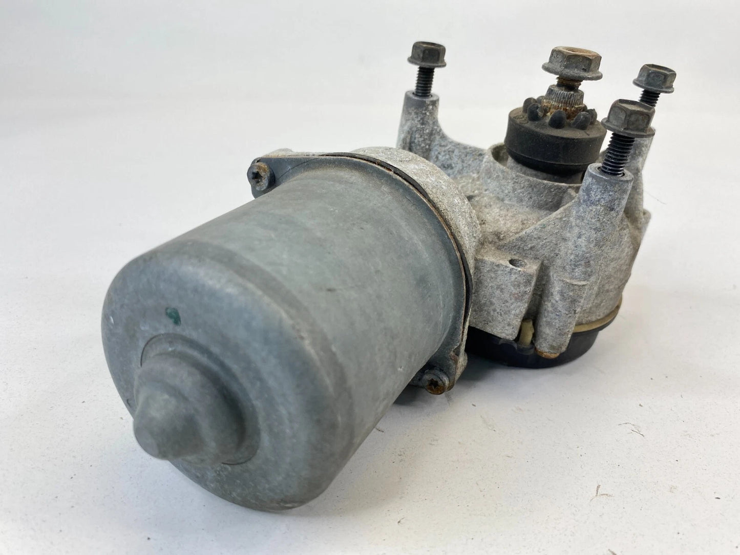 2010-2012 LINCOLN MKT FRONT WINDSHIELD WIPER MOTOR ASSEMBLY 73972-A-17 OEM