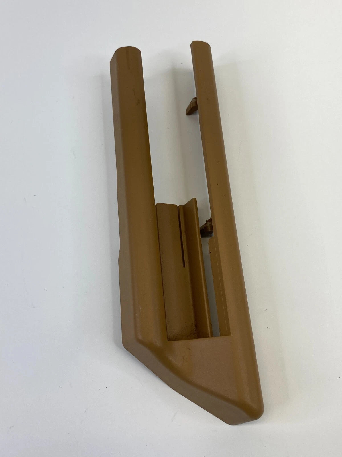 2002-2005 BMW 745I FRONT LEFT SEAT TRACK INNER END COVER TRIM CAP 704608290 OEM