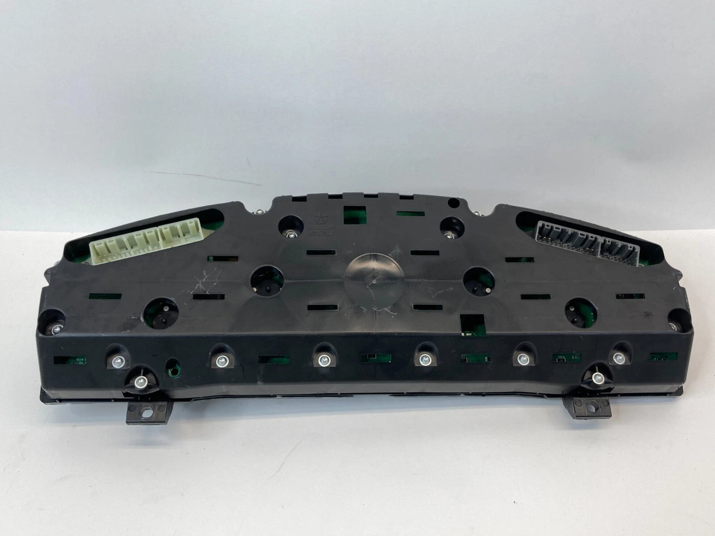 2008 CHYSLER 300 AT INSTRUMENT CLUSTER SPEEDOMETER GAUGES 178K MILES 05172105AF