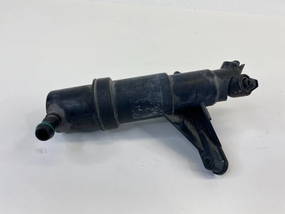 2004-2007 BMW 530I 525I 06-10 BMW 550I LEFT HEADLIGHT WASHER NOZZLE LH OEM