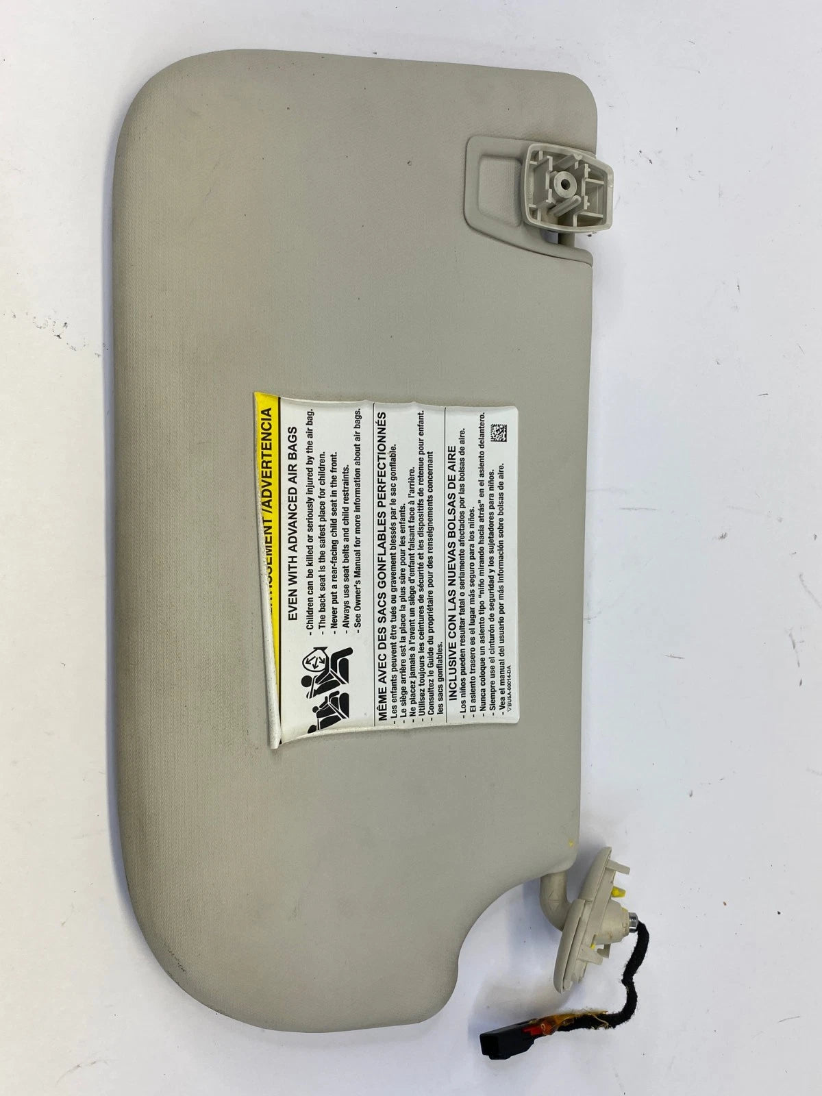 2013-2018 FORD FOCUS SUN VISOR PAIR DRIVER PASSENGER FRONT LH RH SET OEM FACTORY