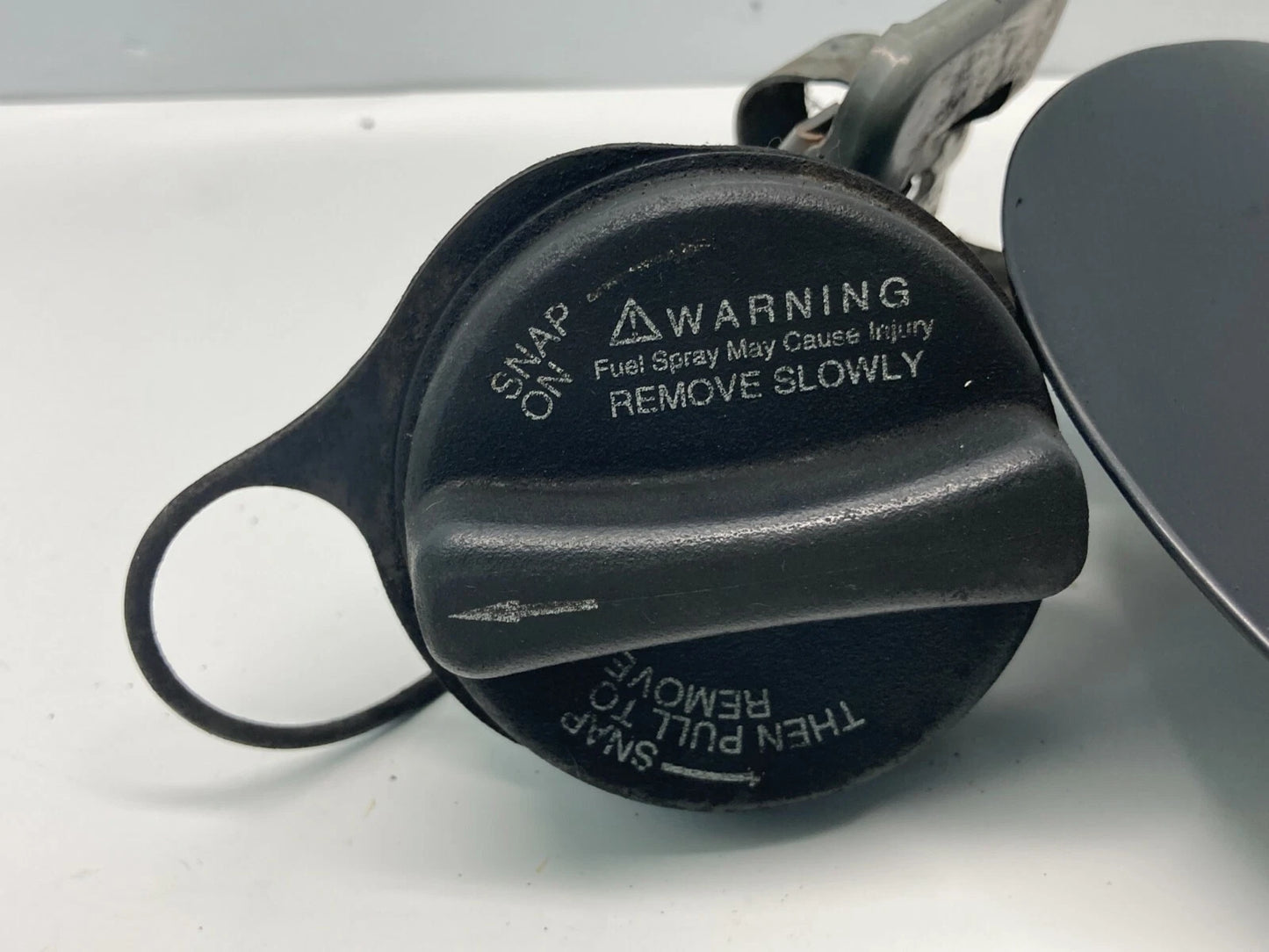 1998 1999 2000 2001 2002 2003 FORD ESCORT COUPE FUEL FILLER DOOR GAS COVER OEM