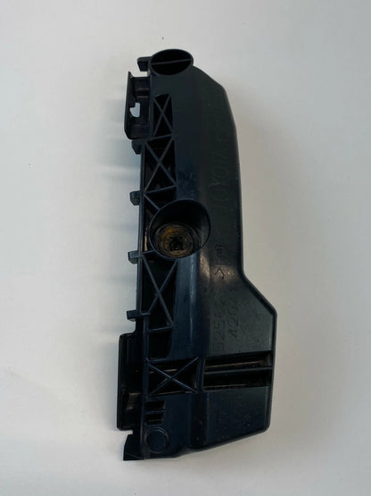 06-12 TOYOTA RAV4 REAR BUMPER RIGHT UPPER RETAINER SUPPORT RAIL COVER 5256242041
