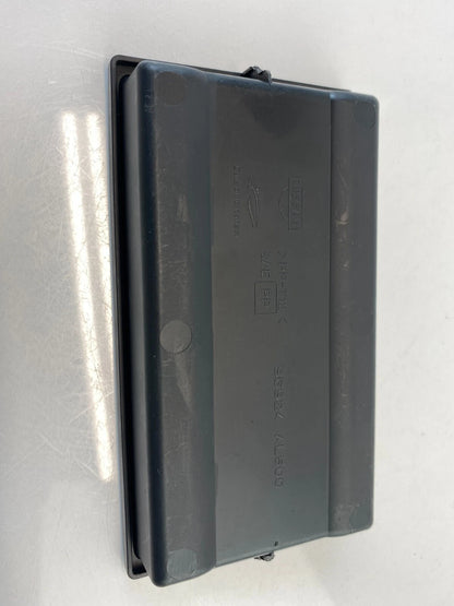 2003-2008 INFINITI G35 SEDAN FRONT CENTER CONSOLE POCKET STORAGE COIN TRAY OEM