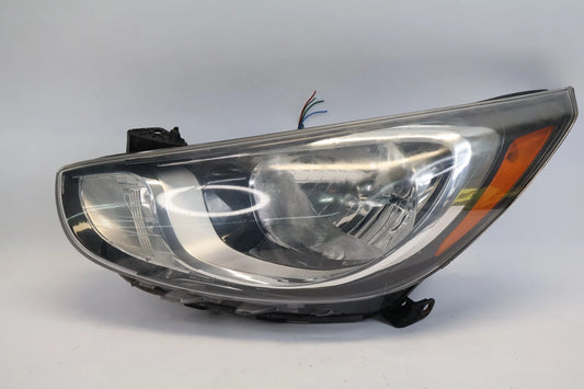 2012-2014 HYUNDAI ACCENT FRONT LEFT DRIVER HEADLIGHT HEADLAMP HALOGEN 92101-1RXX