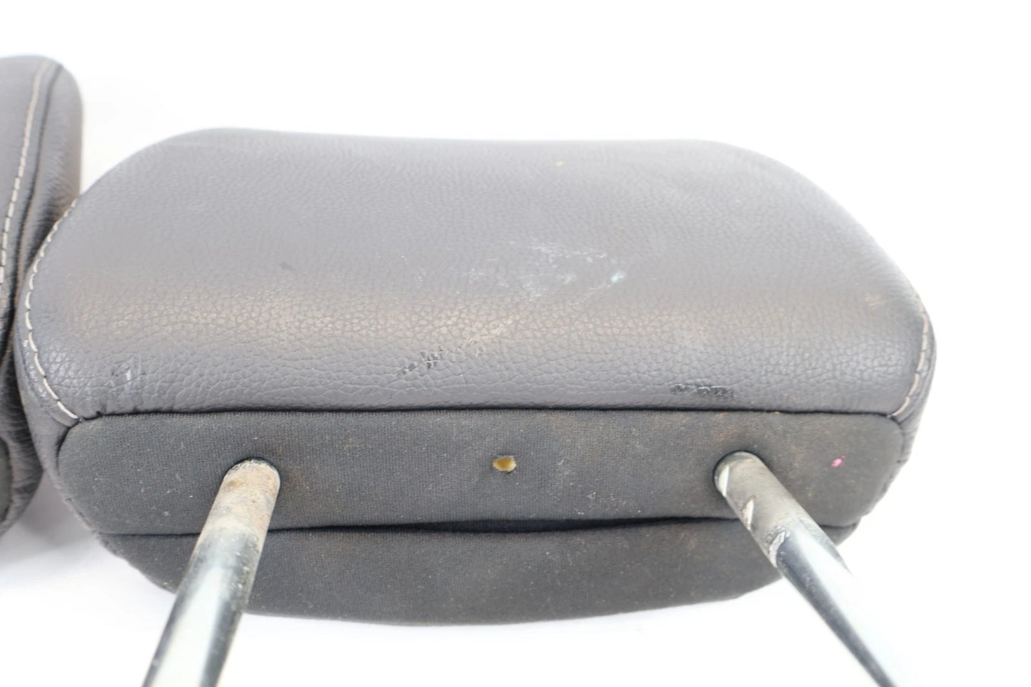 16-22 HONDA PILOT PAIR REAR SECOND ROW HEADRESTS LEFT RIGHT BLACK LEATHER OEM