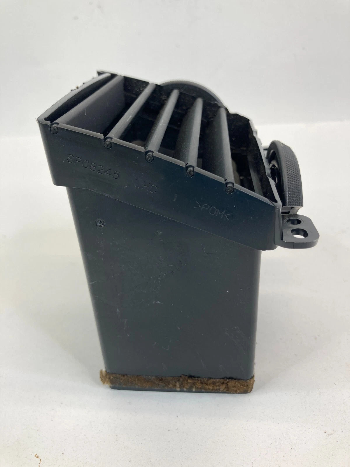 2006-2008 MITSUBISHI ENDEAVOR DASH CENTER LEFT SIDE AC AIR VENT GRILL OUTLET OEM