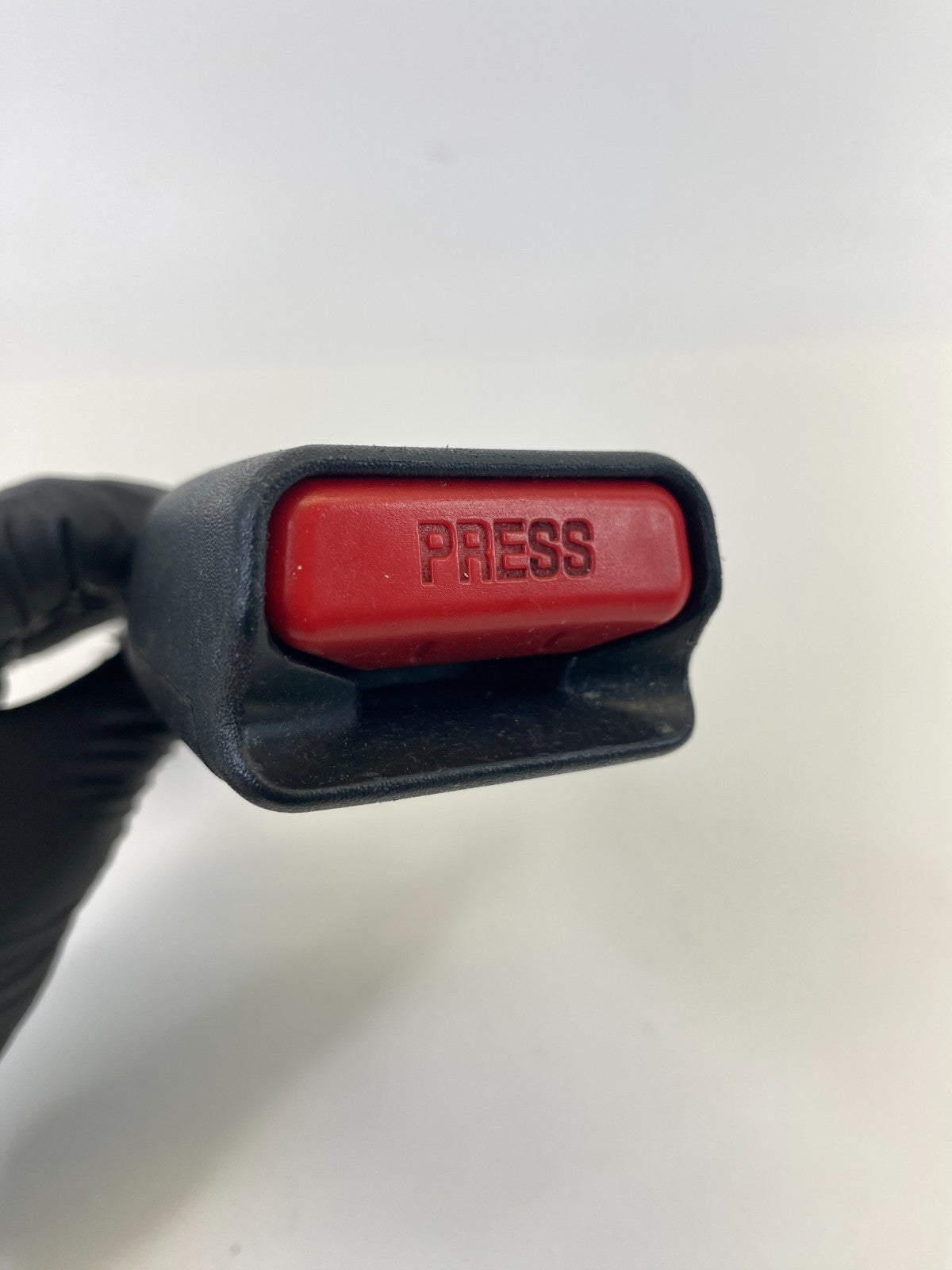 2014-2016 Mazda 3 Mazda3 Front Right Passenger Side Seat Belt Buckle Assy OEM