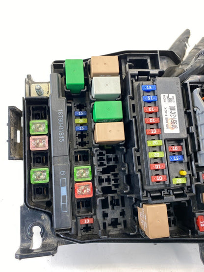 2014 2015 2016 Hyundai Elantra 1.8L Engine Relay Fuse Box Junction 91950-3X510