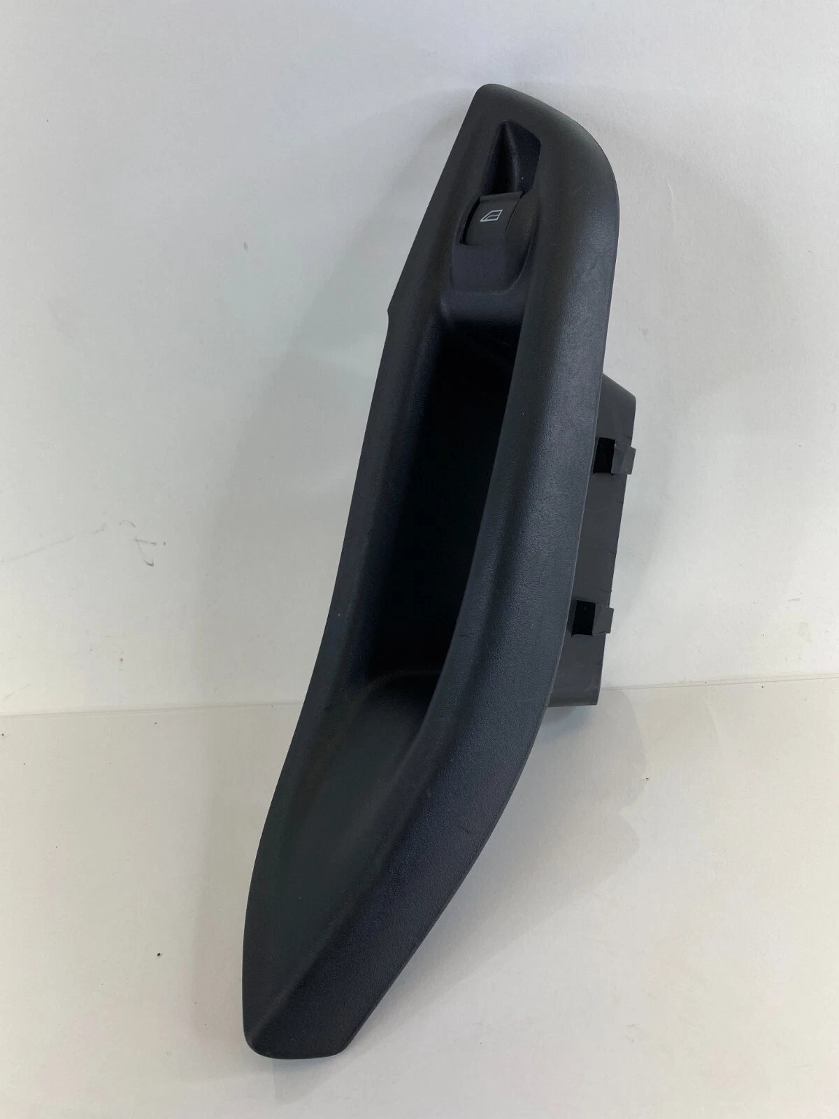 12-18 FORD FOCUS REAR LEFT WINDOW BUTTON CONTROL SWITCH W/ TRIM BM51-A237W21-BBW