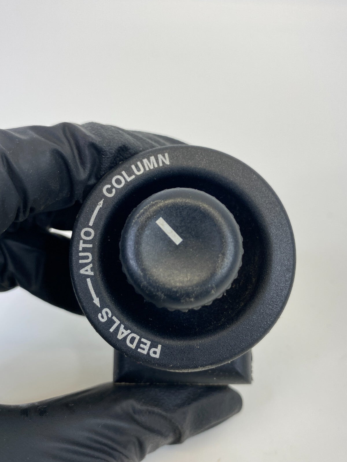 2003-2008 Jaguar S-type Steering Column Adjustment Control Switch Button OEM