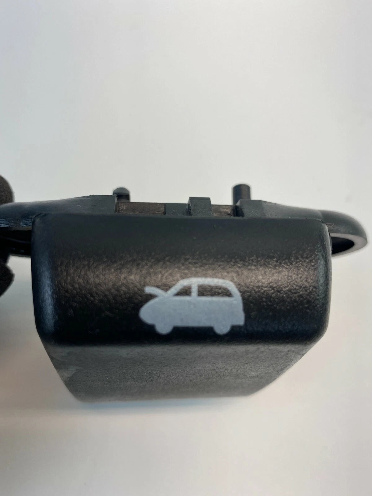 2009 2010 VOLKSWAGEN ROUTAN HOOD RELEASE DOOR OPENER PULL HANDLE LEVER OEM
