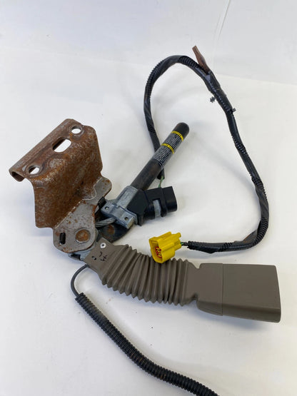 03-05 MOUNTAINEER 04 05 EXPLORER FRONT LEFT DRIVER SIDE SEAT BELT BUCKLE END OEM