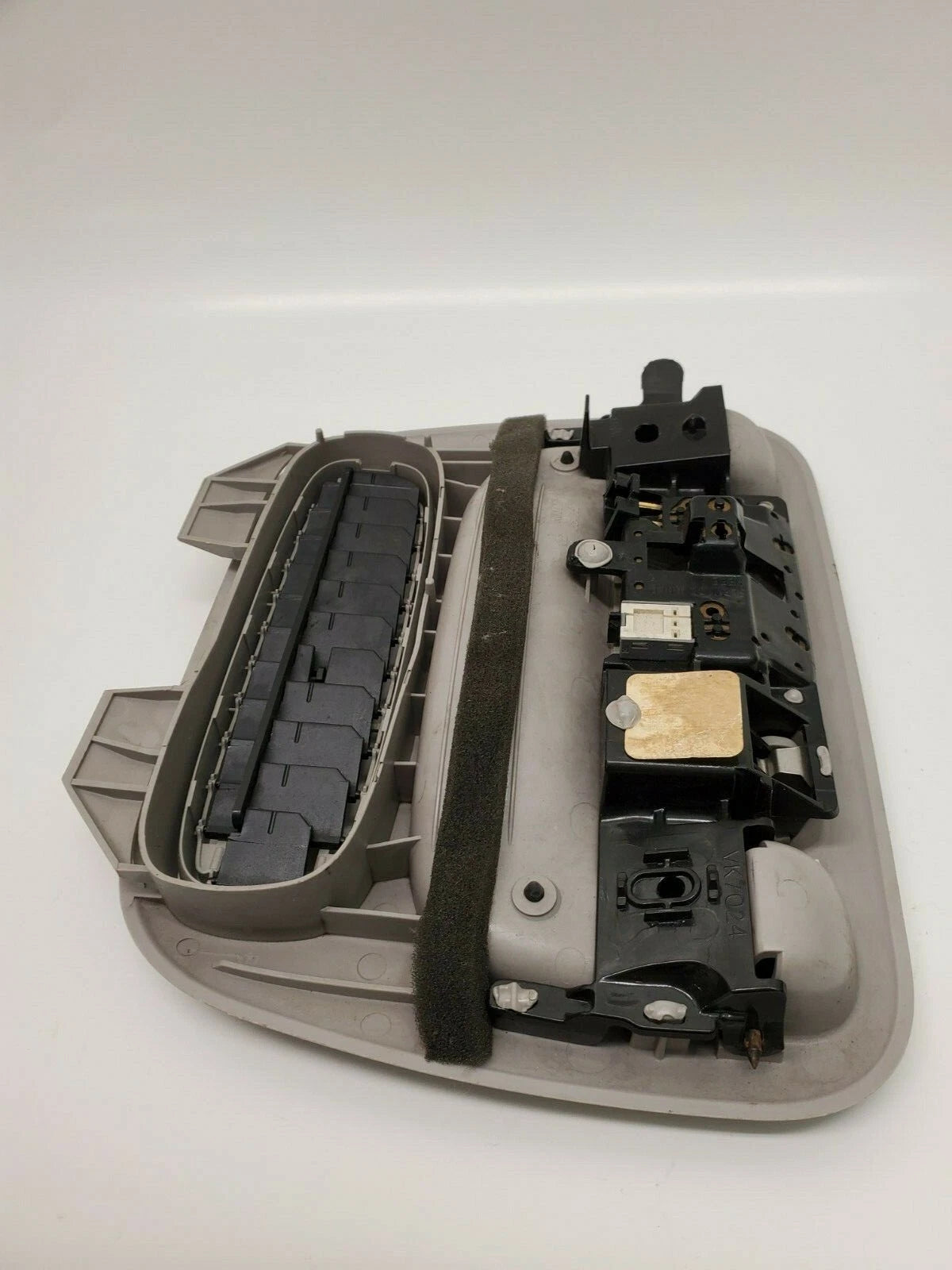 04-10 TOYOTA SIENNA ROOF RIGHT GRAB GRAP HANDLE AC AIR VENT DOME LAMP LIGHT OEM