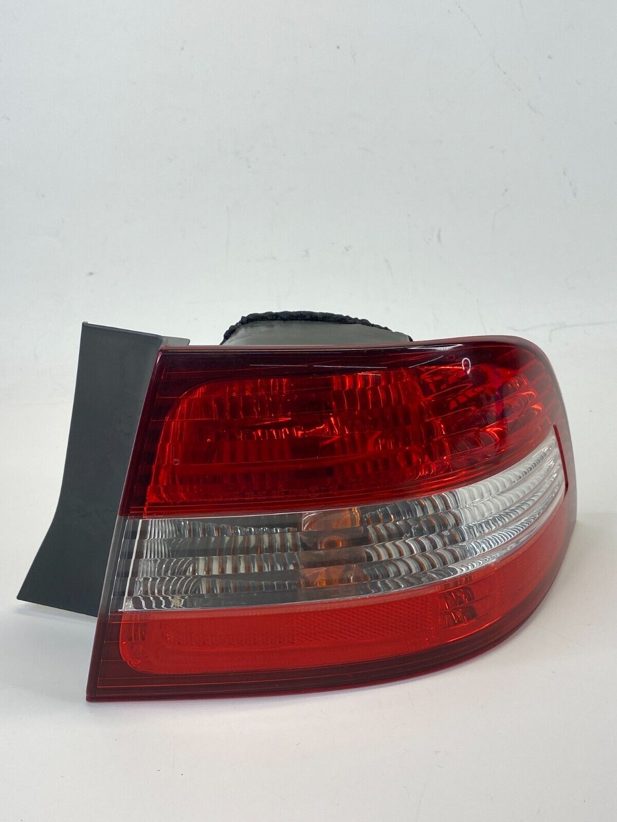 2000 2001 Lexus ES300 Rear Right Passenger Side Tail Light Outer Taillight Lamp