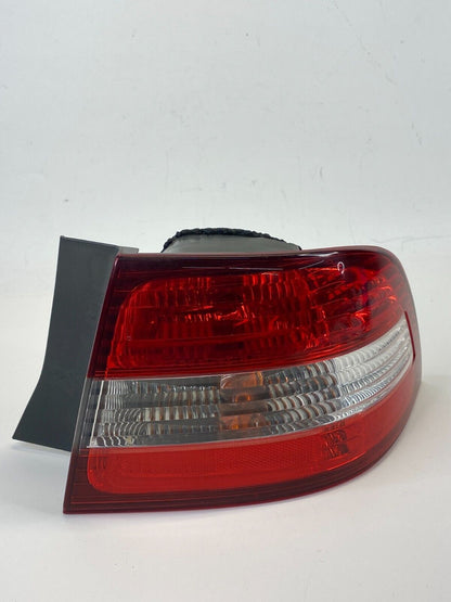 2000 2001 Lexus ES300 Rear Right Passenger Side Tail Light Outer Taillight Lamp