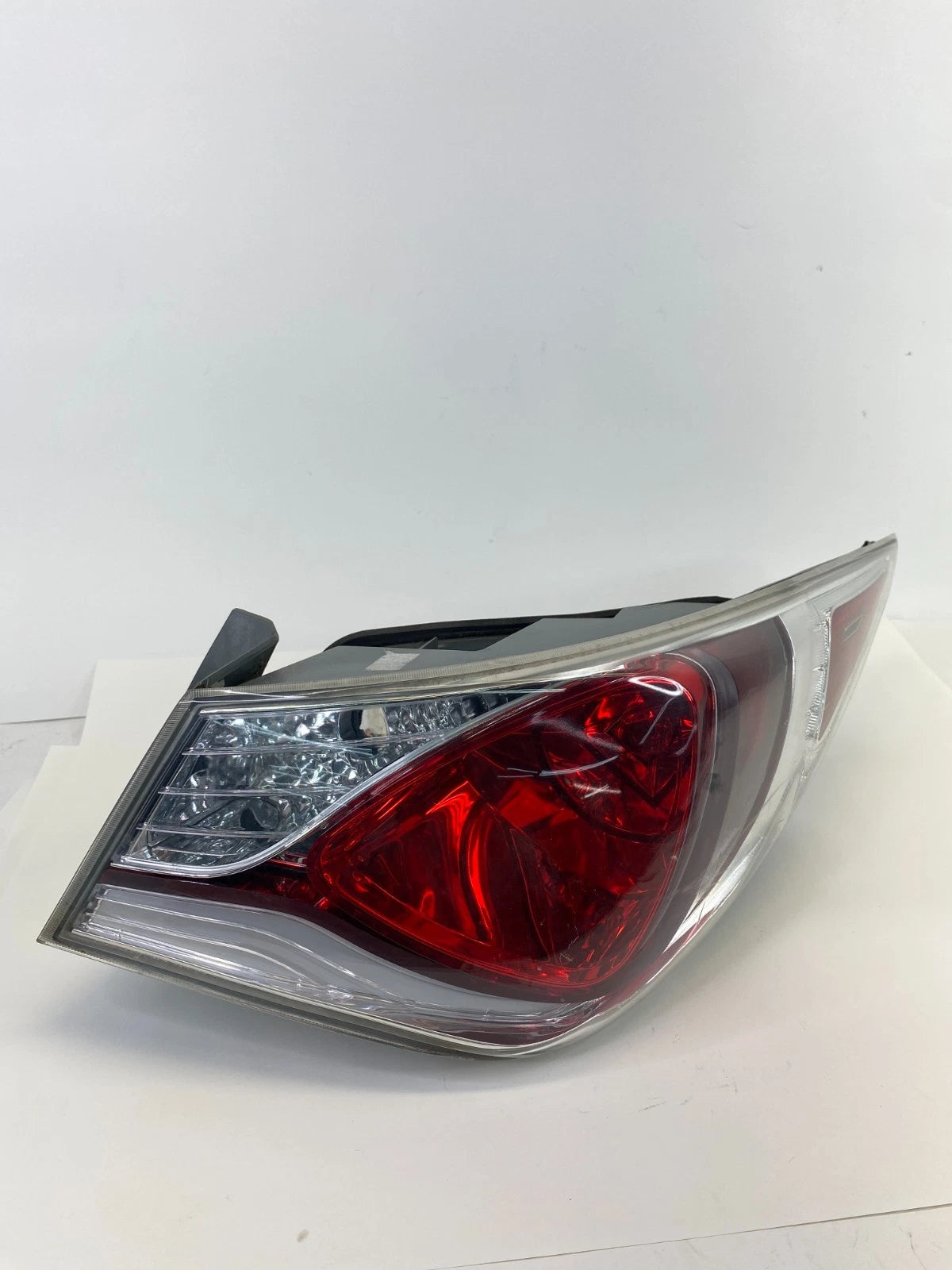 2011-2015 Hyundai Sonata HYBRID Right Passenger Tail Light Taillight Outer OEM