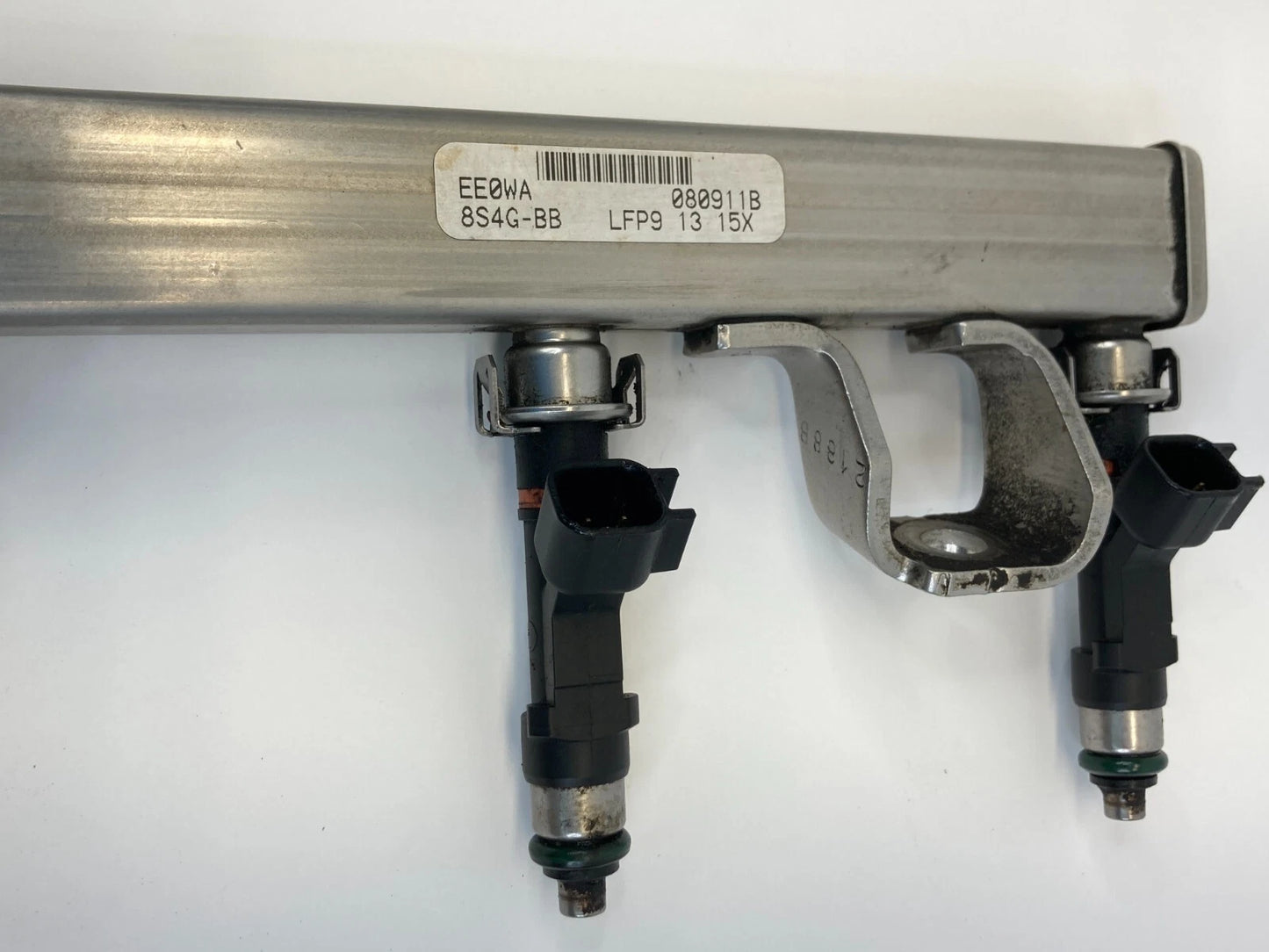08-11 FORD FOCUS 13-20 FUSION AT FUEL INJECTION RAIL W/ INJECTORS 4M5G9D280D OEM