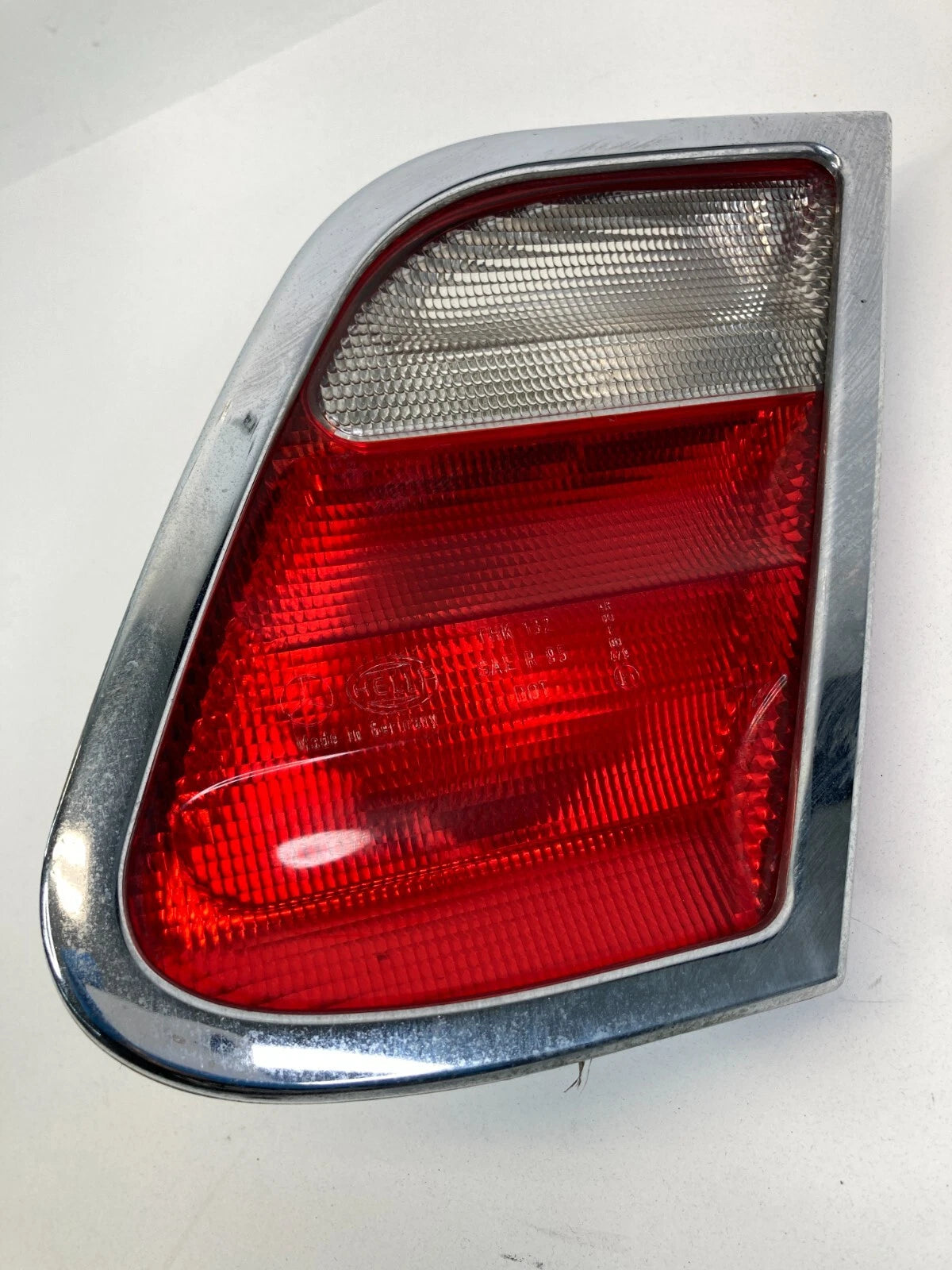 99-03 MERCEDES-BENZ CLK430 REAR RIGHT SIDE INNER TAILLIGHT LAMP 2088201264 OEM