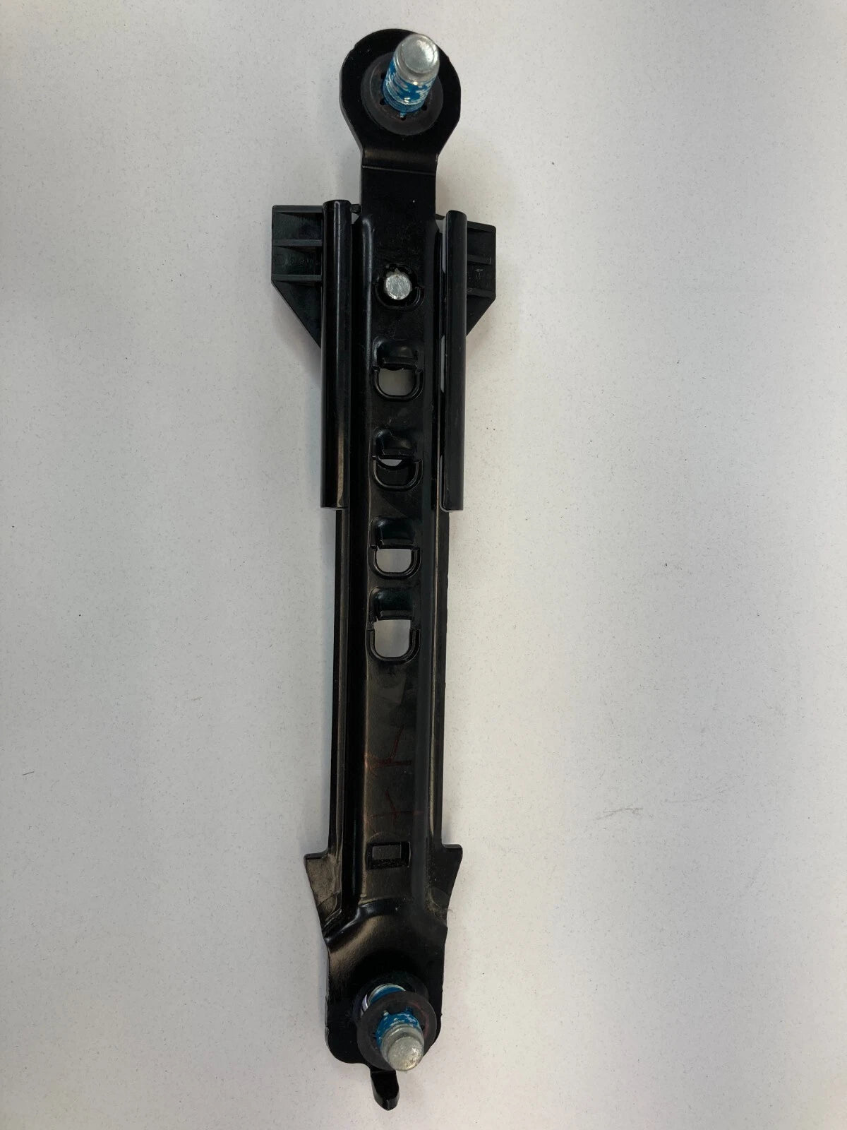 2006-2014 KIA SEDONA FRONT RIGHT PASENGER HEIGHT ADJUSTER SEAT BELT OEM