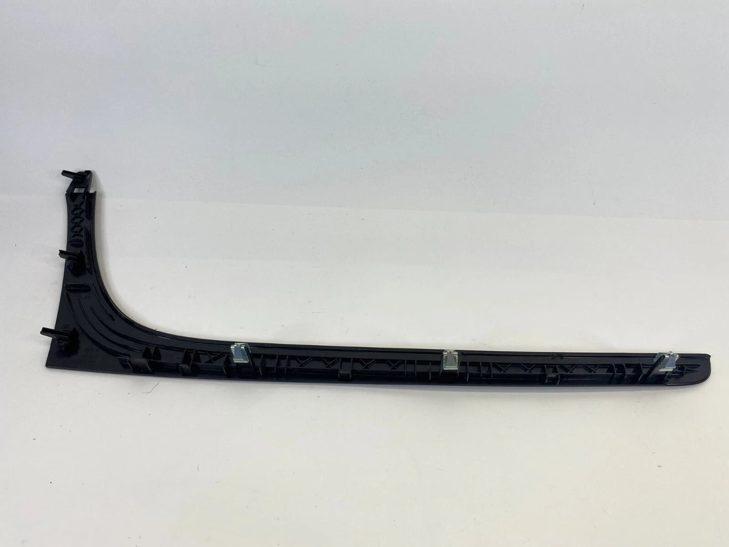 2011-2013 BUICK REGAL FRONT RIGHT SIDE LOWER DASH COVER TRIM MOLDING 13221845