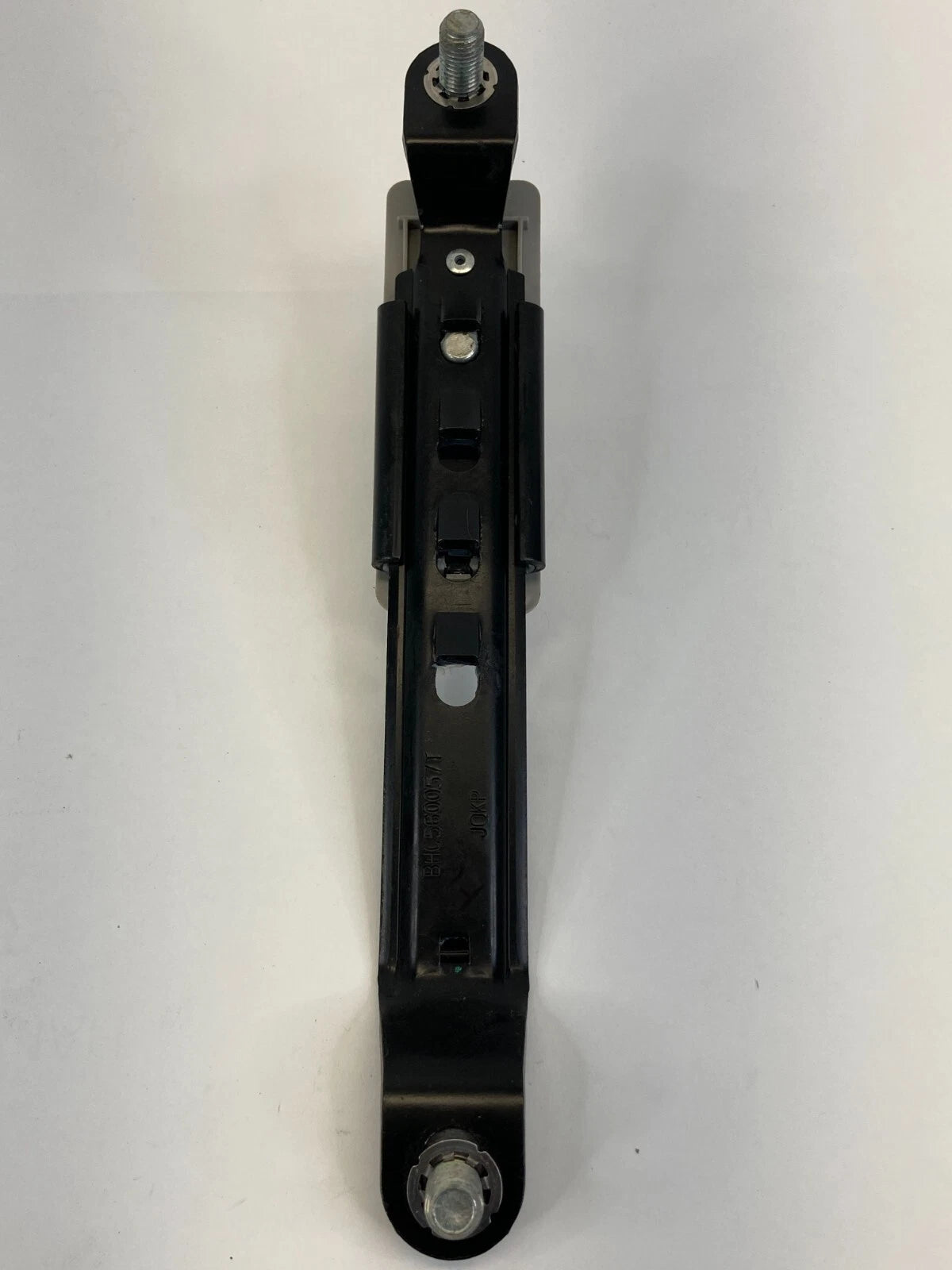2010-2013 SUZUKI SX4 FRONT LEFT DRIVER SIDE SEAT BELT HEIGHT ADJUSTER OEM