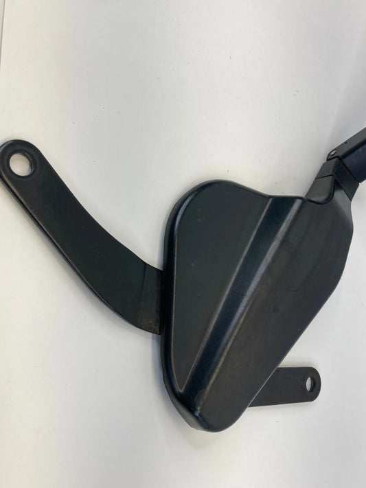 2010-2015 TOYOTA PRIUS FRONT LEFT & RIGHT WINDSHIELD WIPER ARM SET OF 2 OEM