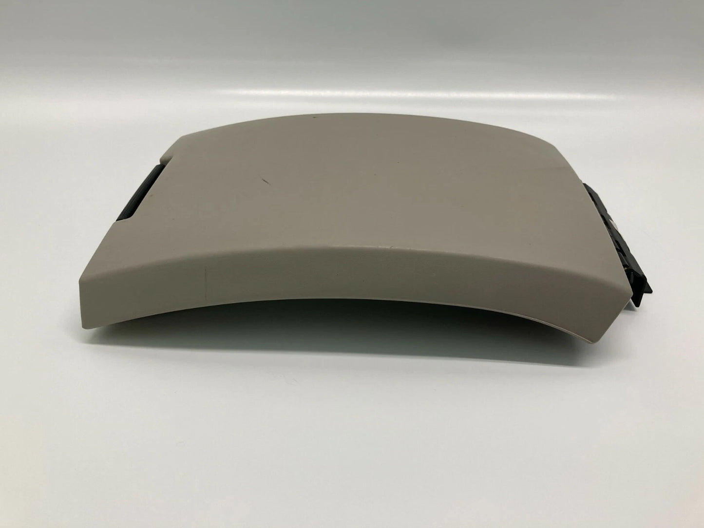 2004-2006 CHRYSLER PACIFICA CENTER CONSOLE ARMREST LID DOOR COVER ARM REST OEM