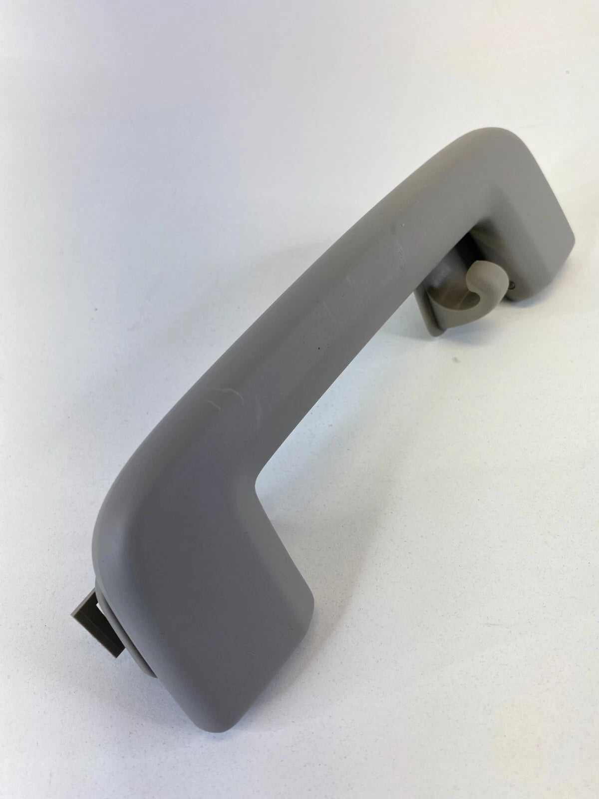 2006-2011 VOLVO S40 REAR RIGHT SIDE ROOF GRIP GRAB HANDLE COURTESY OEM