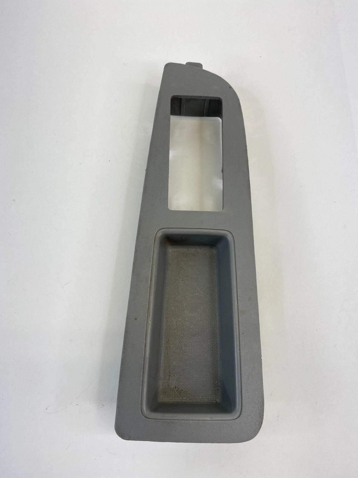2006 2007 CHRYSLER 300 FRONT RIGHT DOOR WINDOW SWITCH BEZEL COVER TRIM 1053092