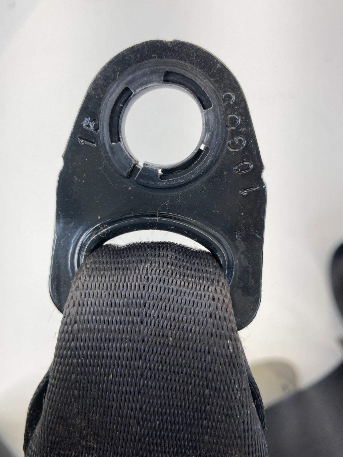 2007-2011 Hyundai Accent Front Right Side Seat Belt Retractor 88880-1E530 OEM