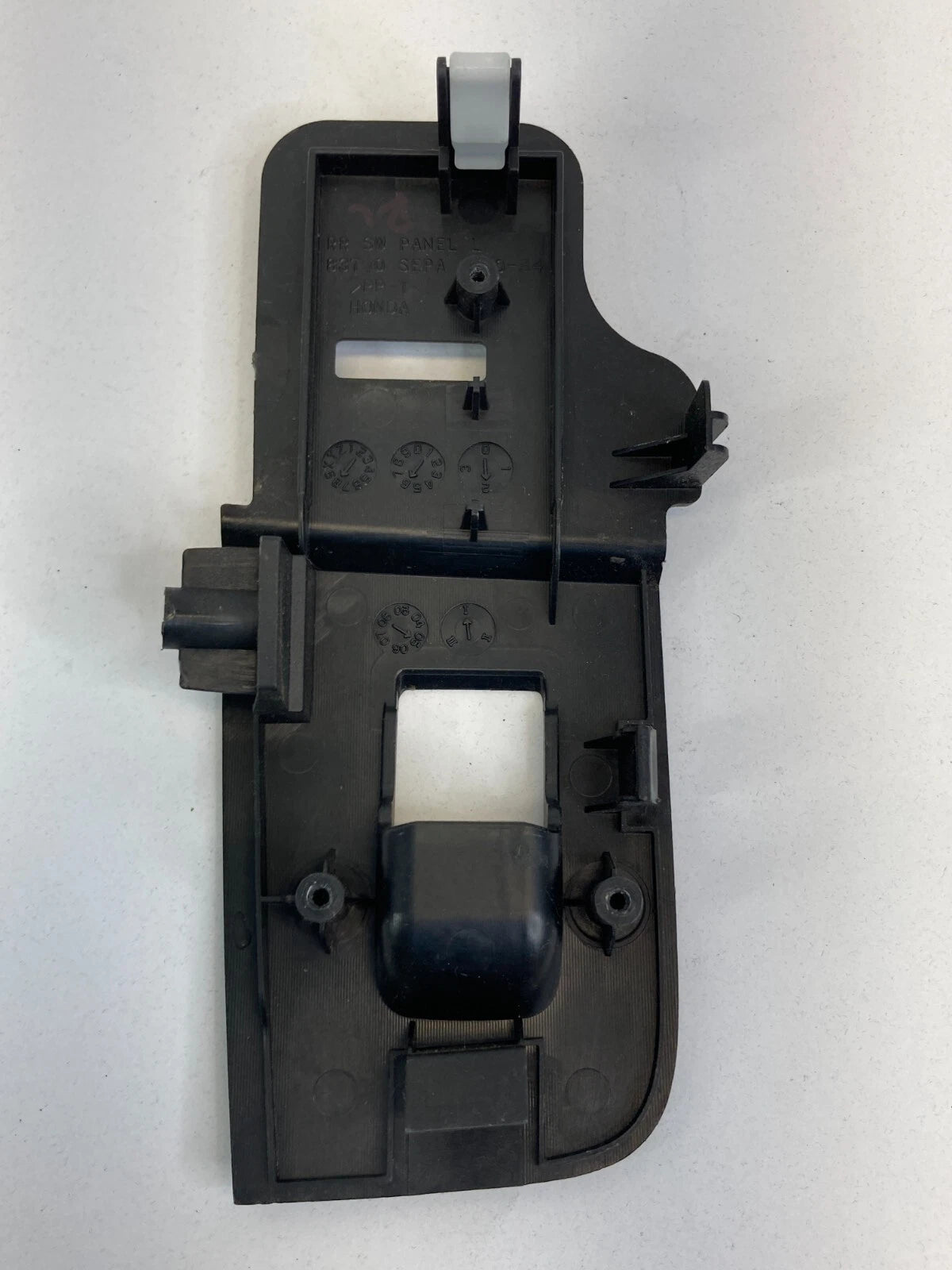 04-08 ACURA TL REAR LEFT SIDE DOOR WINDOW SWITCH COVER BEZEL 83750-SEPA-A010-34