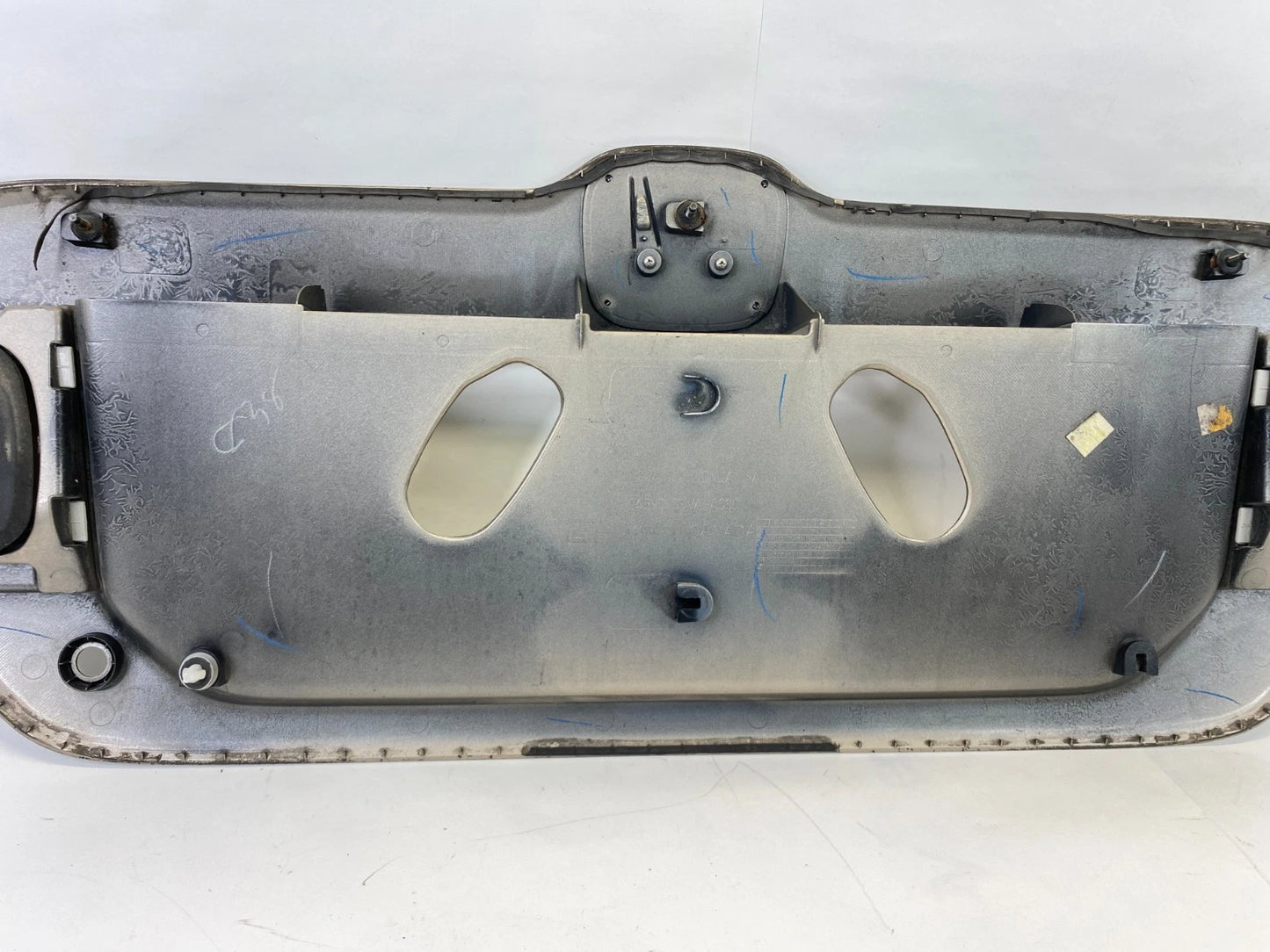 2003-2005 HONDA PILOT REAR TRUNK LICENSE PLATE PANEL MOLDING 74890-S9VA-A000 OEM