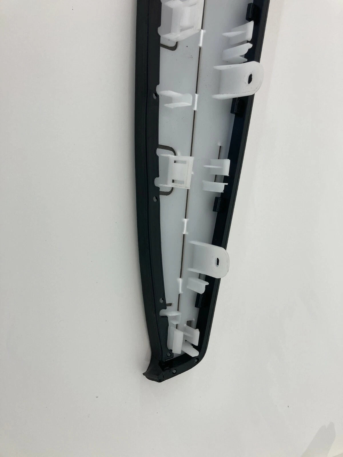 2010-2013 MAZDA 3 MAZDA3 FRONT RIGHT PASSENGER SIDE DOOR PANEL TRIM BEZEL OEM