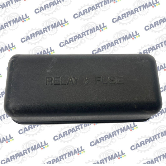 2004-2007 TOYOTA HIGHLANDER SMALL FUSE BOX RELAY COVER LID TOP PANEL OEM
