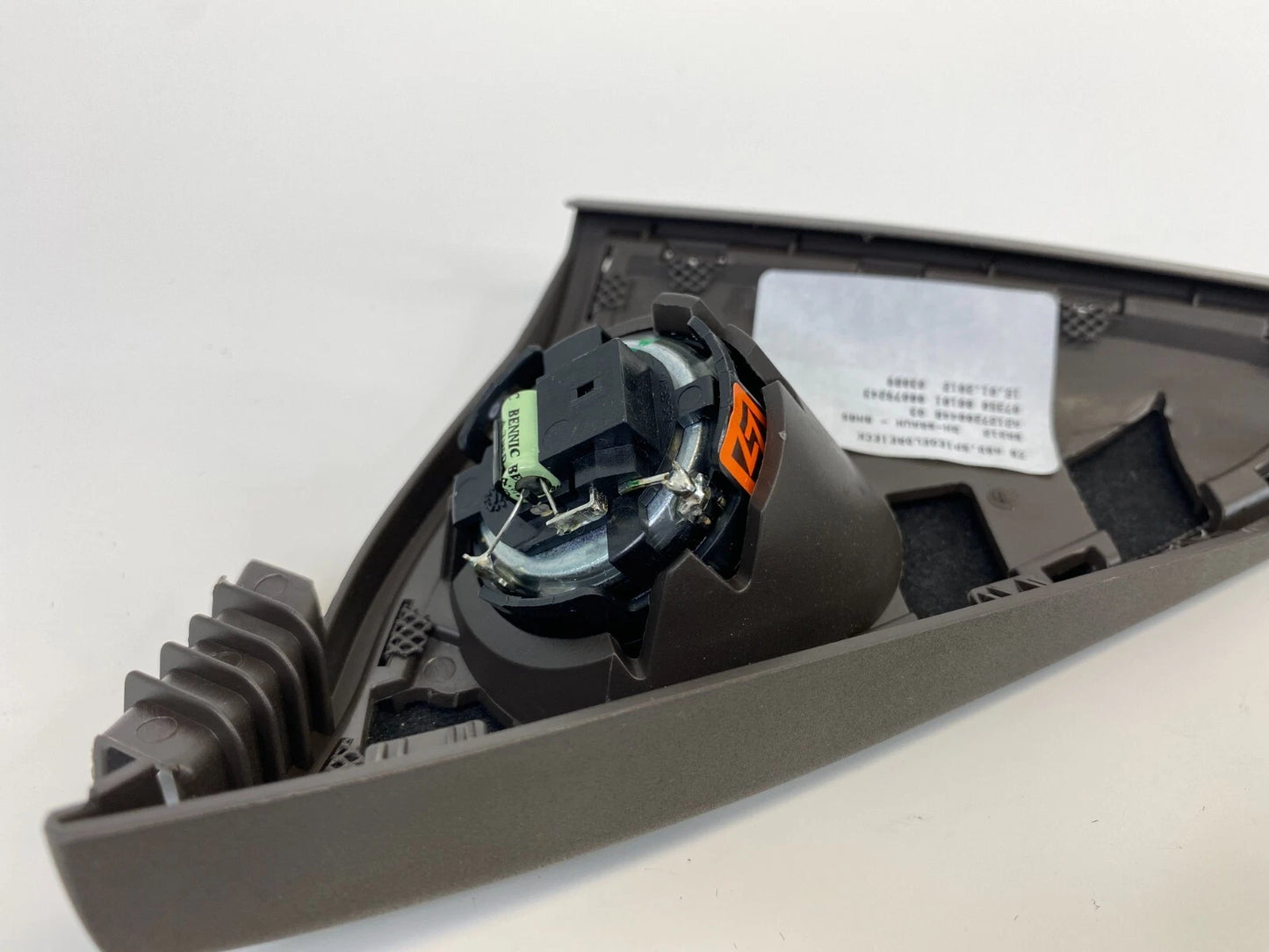 2012-2016 MERCEDES-BENZ E350 FRONT RIGHT DOOR CORNER COVER W/ TWEETER 2127200448